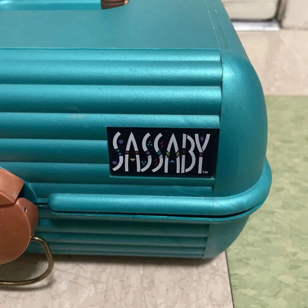 Vtg SASSABY Makeup Case Travel Organizer Model 108 Hard Case GREEN Blue Gold